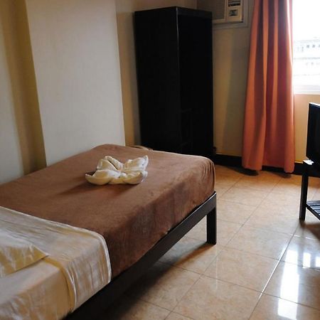 Negrense Suites Bacolod Luaran gambar