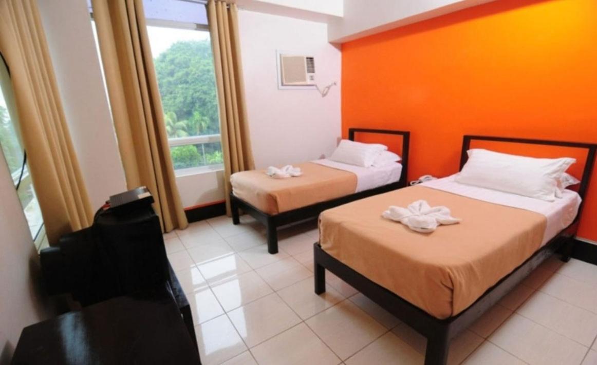 Negrense Suites Bacolod Luaran gambar