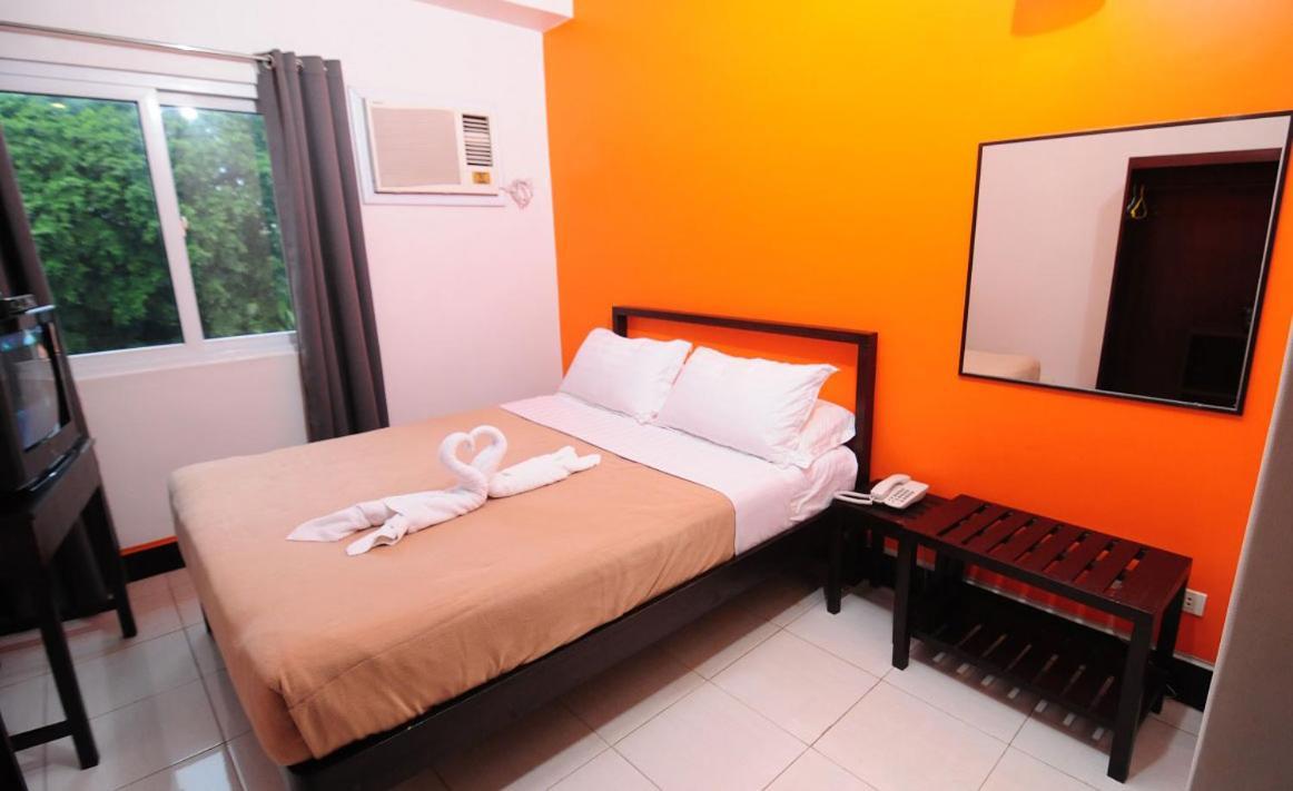 Negrense Suites Bacolod Luaran gambar