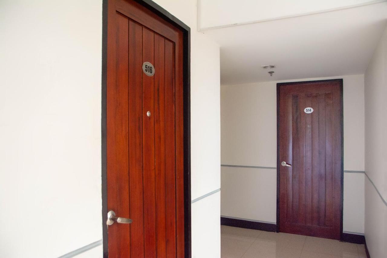 Negrense Suites Bacolod Luaran gambar